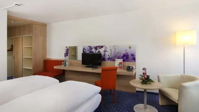 Ramada Hotel Micador Wiesbaden-Niedernhausen photo 1