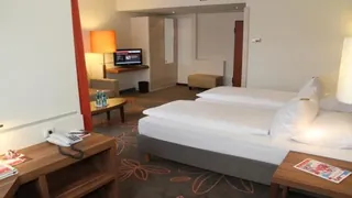 Crowne Plaza London Heathrow T4