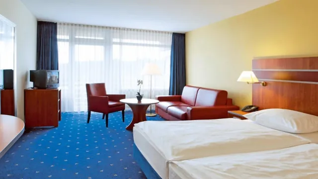 Surfers International Apartments Gold Coast photo 2