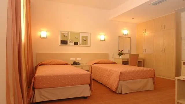 De Vere Royal Bath Hotel Bournemouth photo 2