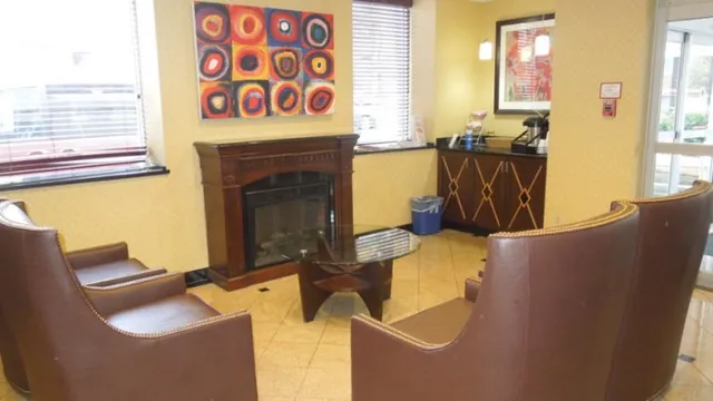 Ramada Inn Baltimore West photo 3