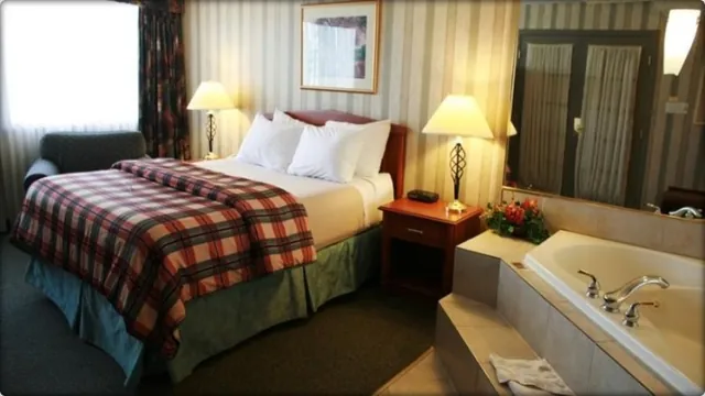 Ramada Hotel & Convention Centre Regina photo 3