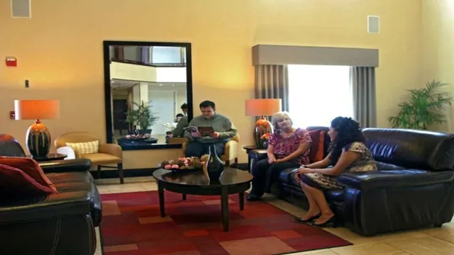 Howard Johnson Airport Downtown Phoenix Area photo 1