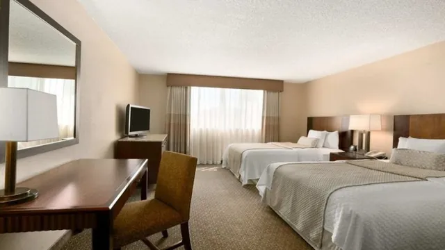 Ramada Limited Tempe Hotel at Arizona Mills Mall photo 1