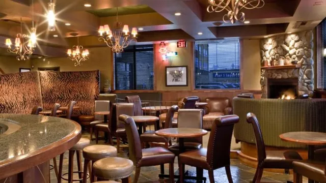 Ramada Limited Hotel Vancouver Airport photo 1