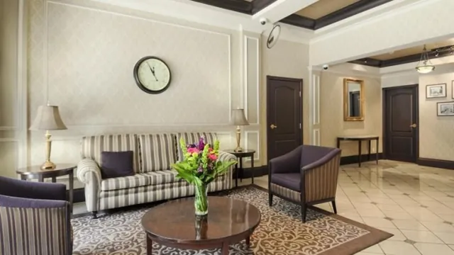 Ramada Limited Downtown Vancouver photo 1
