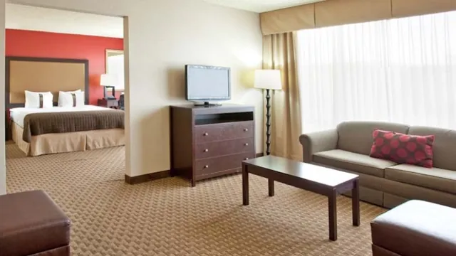 Holiday Inn North Phoenix photo 2