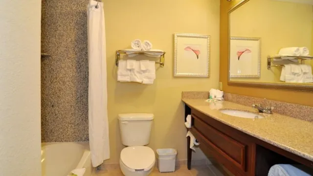 Hospitality Inn Pensacola Nas photo 3