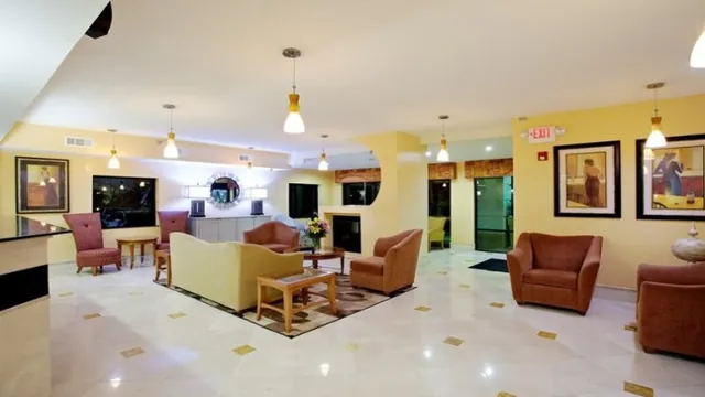 Ramada Limited Biloxi Beach photo 2