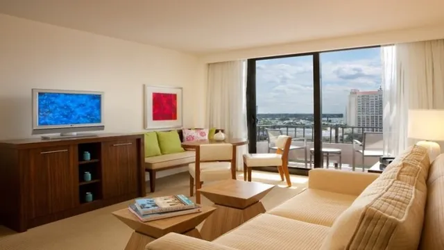 Quality Inn & Suites Sarasota photo 3