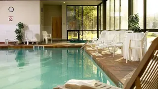 Ramada Ontario Airport Hotel