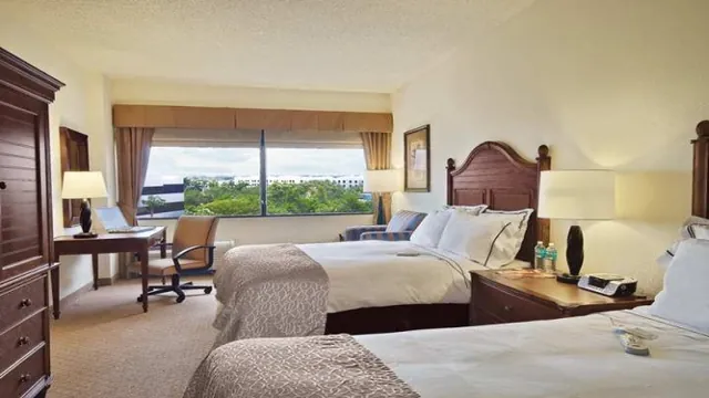 DoubleTree Hotel Virginia Beach photo 3