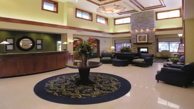 Ramada Inn on the Beach photo 2