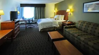 Denver's Best Inn & Suites