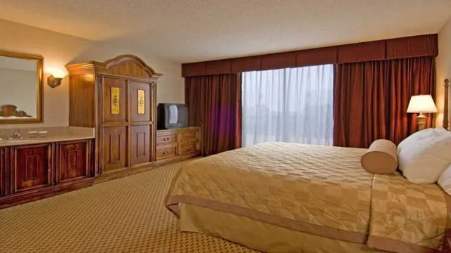 Embassy Suites Denver - Southeast photo 3