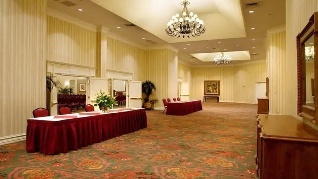 DoubleTree By Hilton Hotel Dallas Near The Galleria photo 2