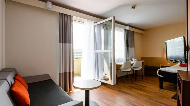 Zürich Marriott Hotel photo 2