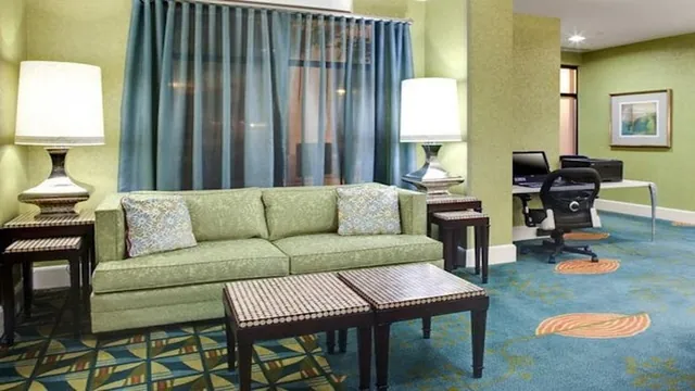 Super 8 Memphis, Dntn, Graceland Area photo 2