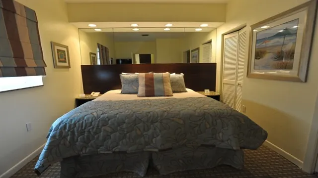 Crystal Beach Suites & Health Club Miami photo 3