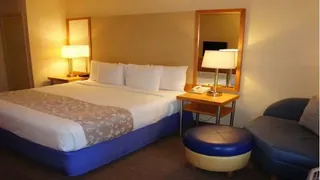 La Quinta Inn & Suites Myrtle Beach at 48th Avenue