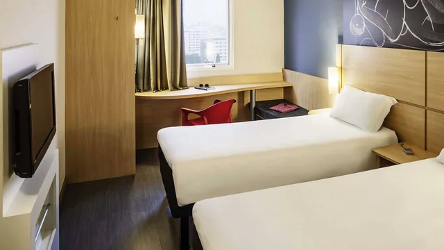 Ibis Macae photo 1