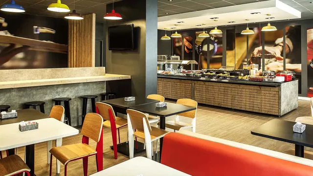 Ibis Macae photo 7