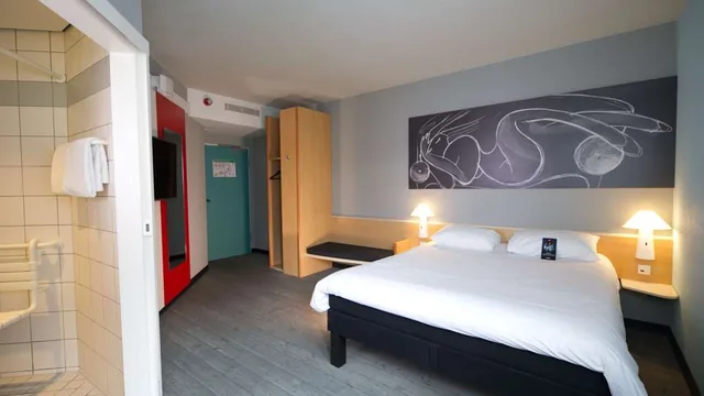 Days Inn by Wyndham Taber photo 6