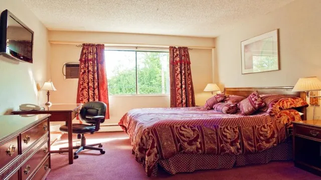 Howard Johnson Hotel City Centre Victoria photo 1