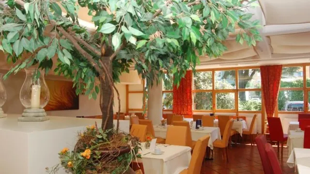 DoubleTree Resort by Hilton Hotel Fiji - Sonaisali Island photo 3