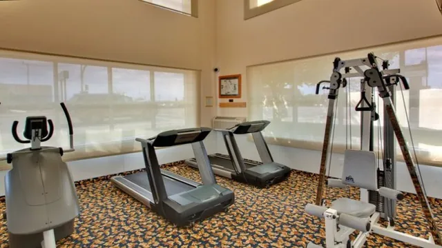 Holiday Inn LETHBRIDGE photo 3