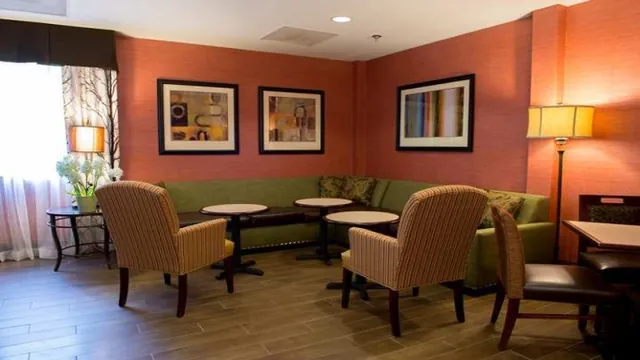 Microtel Suites Music Road Pigeon Forge photo 2