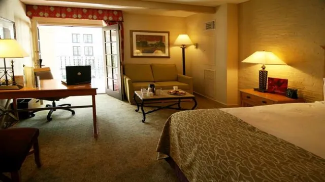Doubletree Hotel San Antonio Airport photo 3