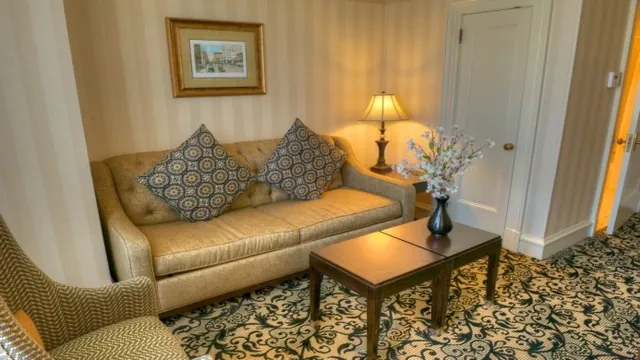 Gaslamp Plaza Suites San Diego Hotel photo 2