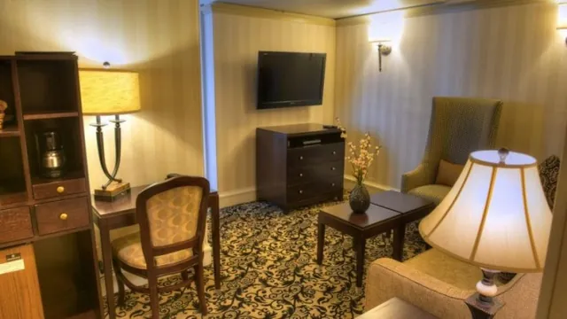 Gaslamp Plaza Suites San Diego Hotel photo 3