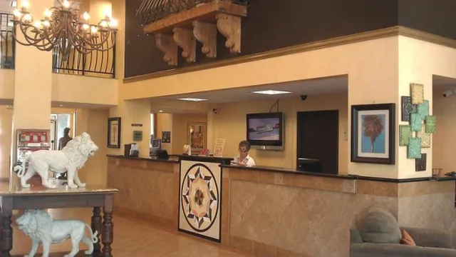Vagabond Inn South Bakersfield photo 3