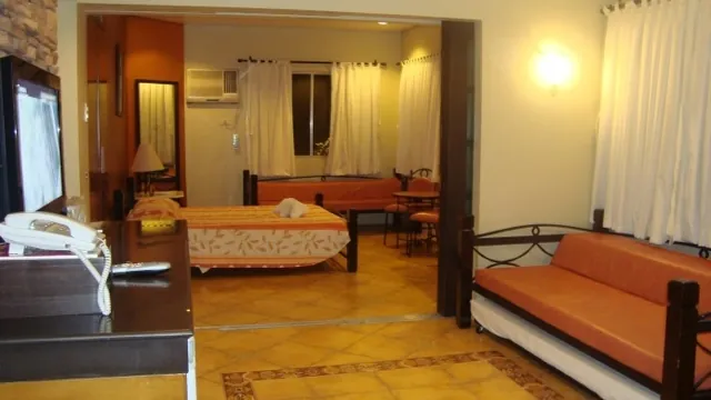 L Fisher Hotel Bacolod photo 2