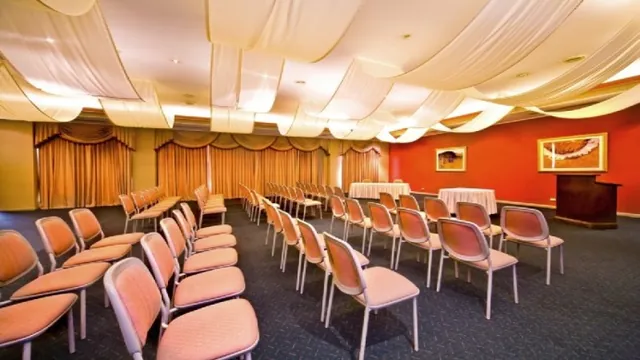 Best Western Plus Hovell Tree Inn photo 5