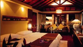 Radisson Metrotel Royal Park
