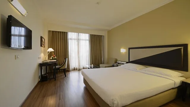 Sun N Sand Hotel Pune photo 4