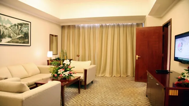 Menzies Eastcliff Court Hotel Bournemouth photo 3