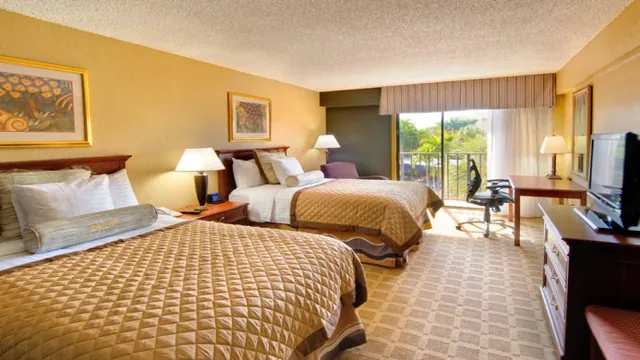 Wyndham Hotel Boca Raton photo 1