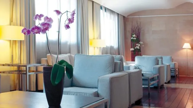 Hesperia Bilbao Hotel photo 2