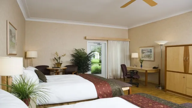 Best Western Plus Kelowna Hotel & Suites photo 5