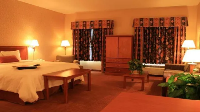 Quality Suites Montreal Aeroport photo 3