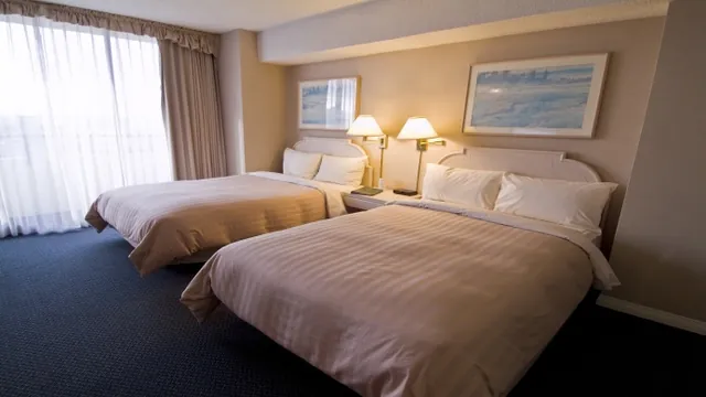 Empire Landmark Hotel & Conference Center Vancouver photo 1