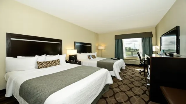 Best Western Plus Toronto Airport Hotel photo 6