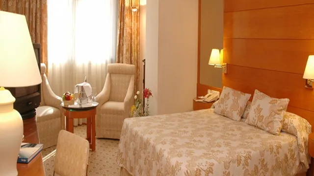 Beatriz Rey Don Jaime Hotel Valencia photo 2
