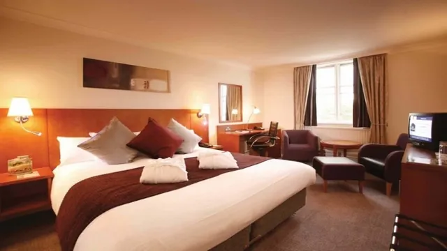 Holiday Inn Resort Clark Field Pampanga photo 2
