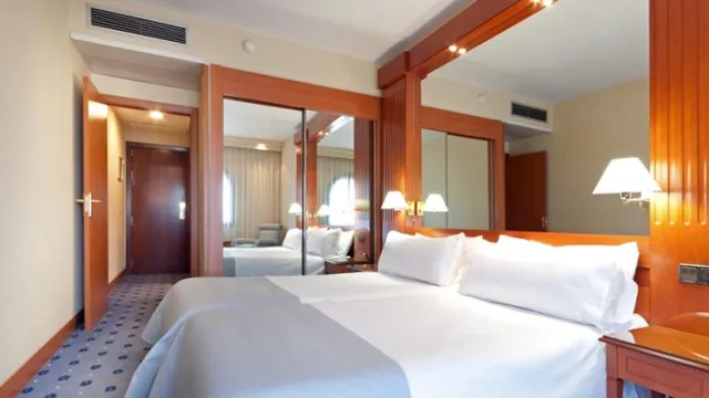 Tryp Macarena Hotel Seville photo 2