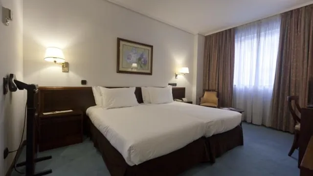 Silken Indautxu Hotel Bilbao photo 4